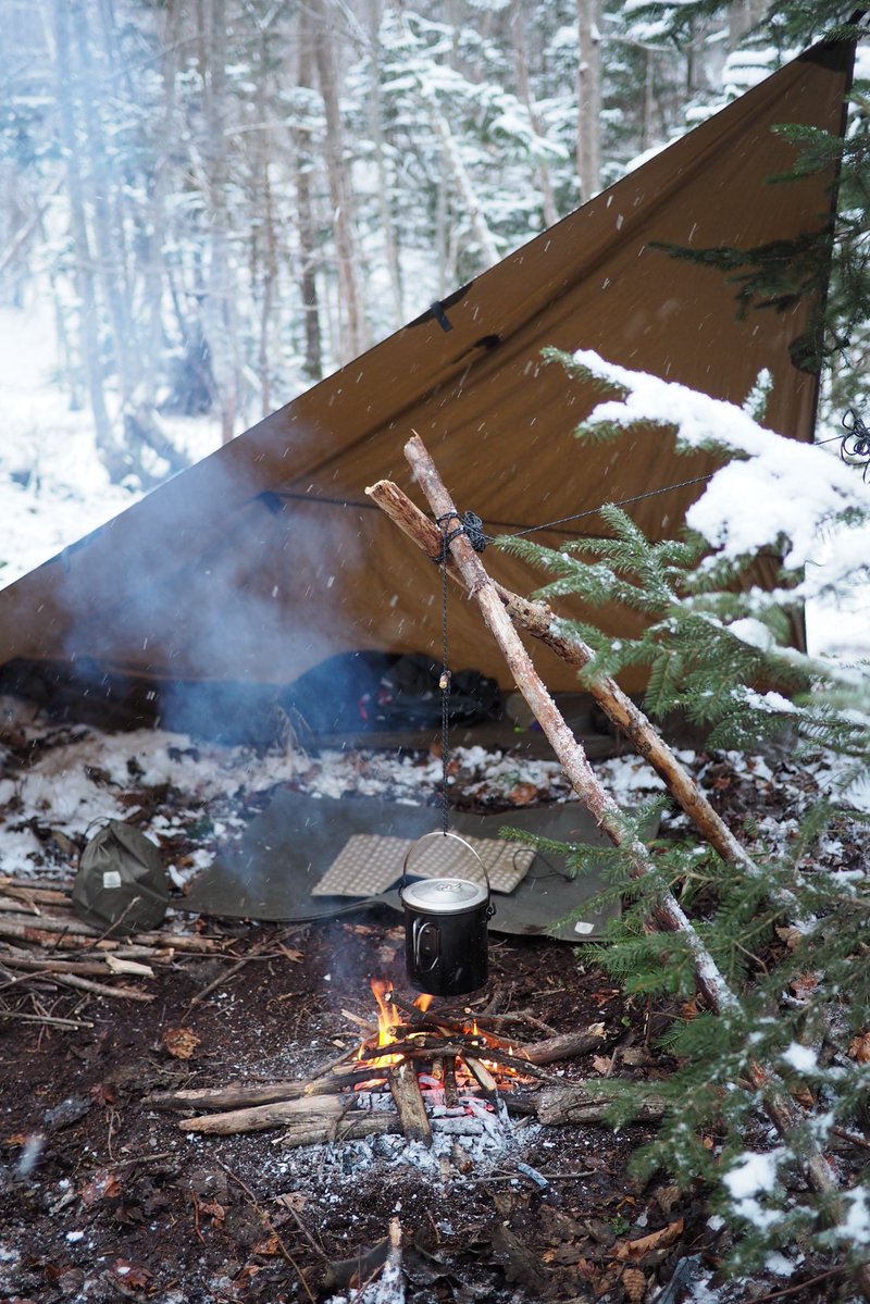 ウールの敷物FOREST HEROES　検HIIRAGI OUTFITTERS ウールの敷物FOREST HEROES 検HIIRAGI OUTFITTERS 3Way Camp Sheet