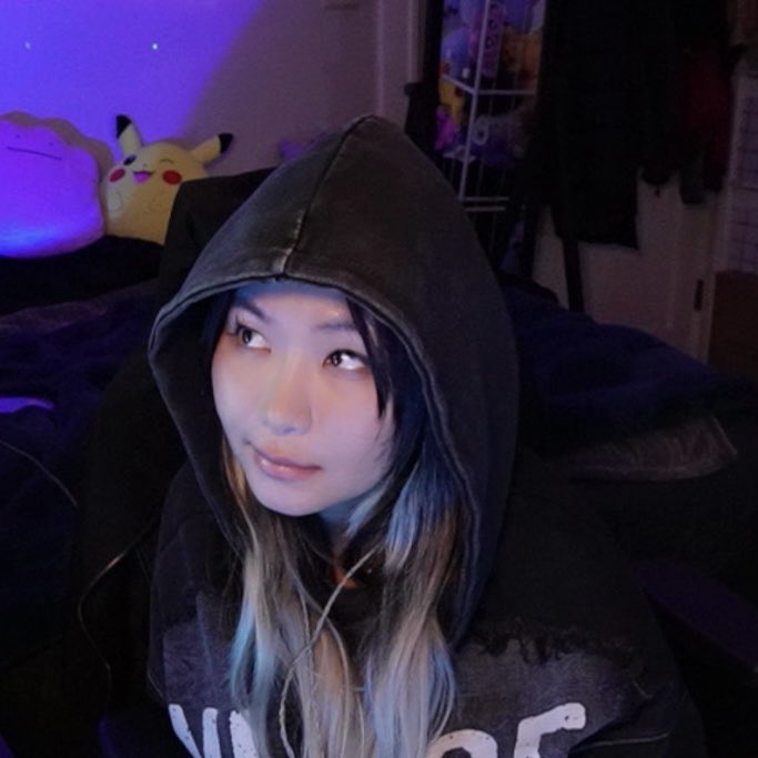 Work has been kicking my booty lately but I was able to rot in bed all day today :)