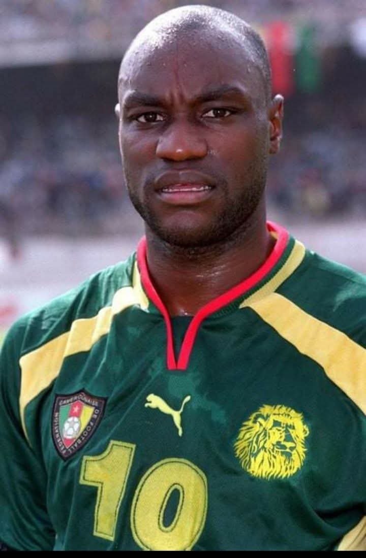 77las2's tweet image. يقول اللاعب المسيحي السابق لاعب منتخب الكاميرون ، باتريك مبوما:
"حصلت على أفضل لاعب في إفريقيا ولعبت في أفضل أندية العالم، ولكن كانت فرحتي دائمًا مؤقتة أو لوقتها فقط. أما أجمل فرحة في حياتي كلها، فهي لحظة دخولي الإسلام. عندما نطقت الشهادة لأول مرة، شعرت بطمأنينة لم أعرفها من قبل