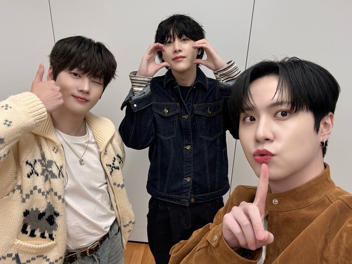 WEi_Official_JP's tweet photo. Osaka Day 3🌟

#위아이 #WEi 
#Wonderland #HOME https://t.co/nsXIpQWTbK