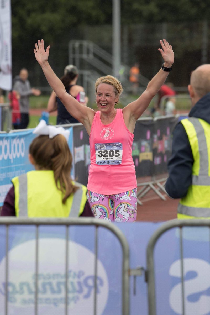 Today is truly a Red Letter Day as <a href="/UKRunChat/">UKRunChat</a> has dropped the podcast interview I filmed with the really lovely Michelle Mortimer, who was an incredible interviewer I thoroughly enjoyed chatting with. 

x.com/UKRunChat/stat…