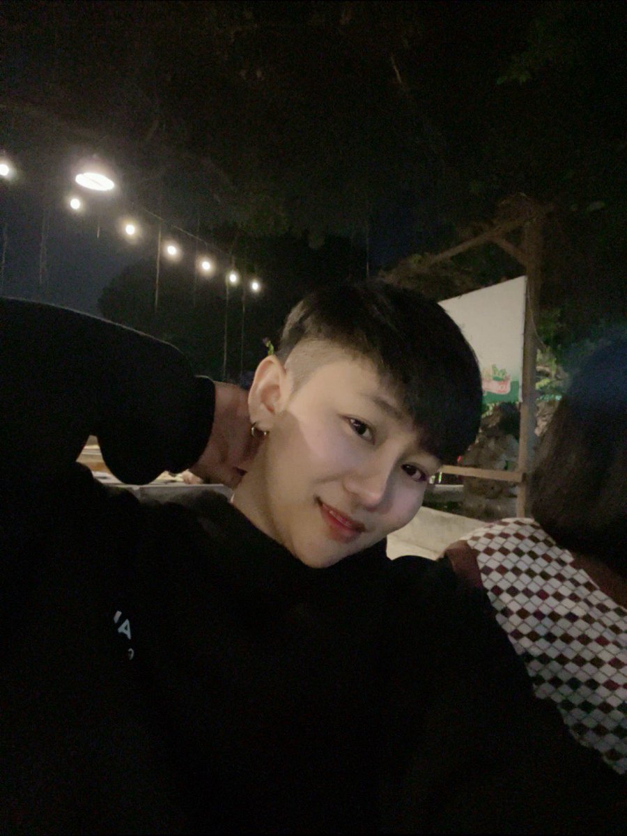 PRaE__21's tweet photo. ตอนเด็กอยากโต..
ตอนโตอยากรวย 🤦🏻

#ทอมดี้ https://t.co/DtaPXH7wTU