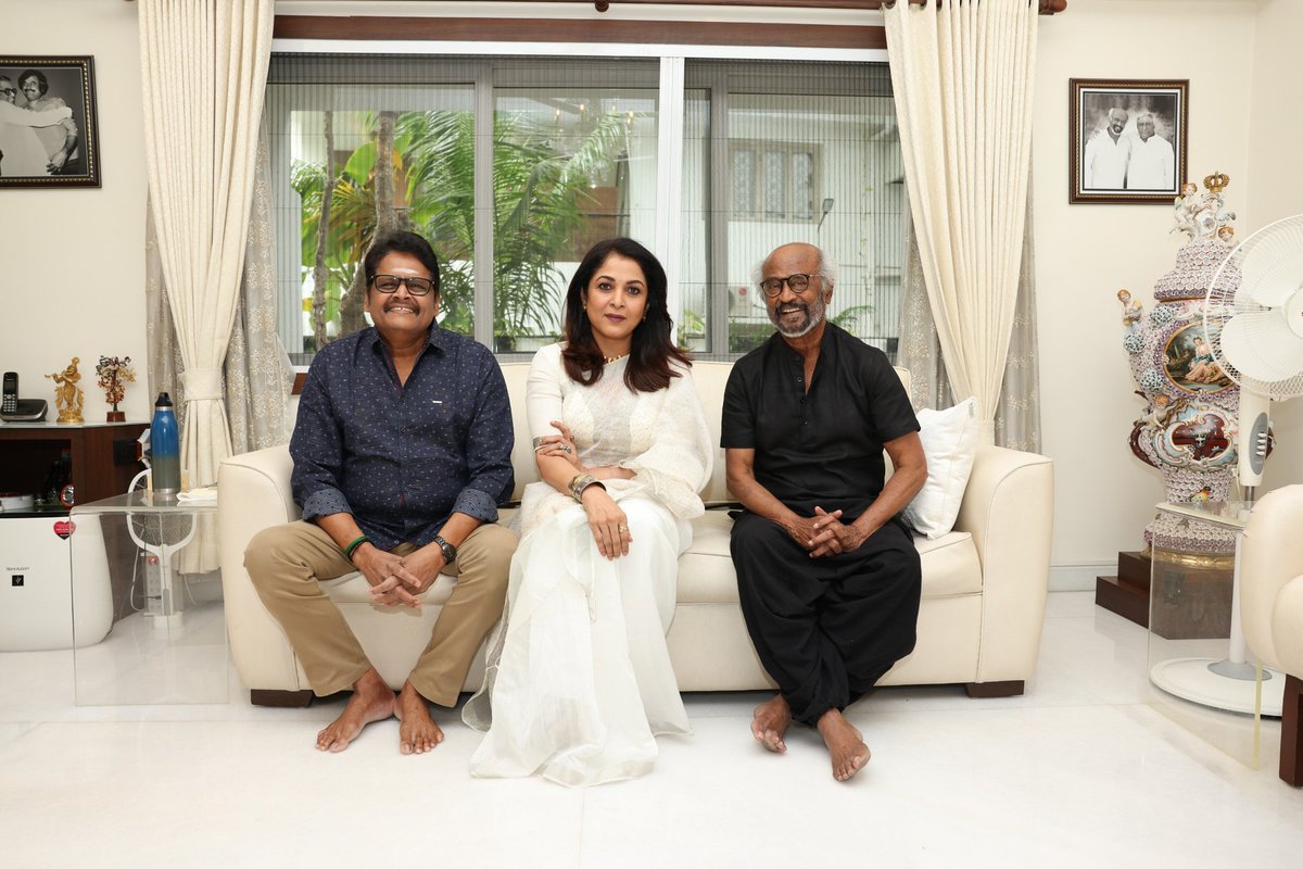 RIAZtheboss's tweet photo. Frames that speak louder than dialogues! 🔥

The powerhouse trio of #Padayappa ... then, now, forever. ❤️🎬

#Superstar @rajinikanth #SivajiGanesan 
@arrahman @ksravikumardir 
@meramyakrishnan #Soundarya @plthenappan @soundaryaarajni #ArunachalaCineCreations  @ParasRiazAhmed1 @V4umedia_