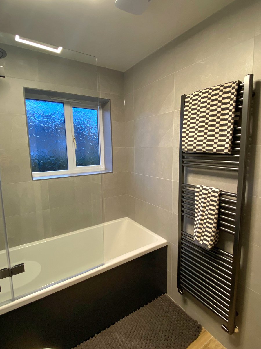 A lovely new bathroom for our happy customer in Marston 🥰 #bathroom #renovation #refurbishment #marston
