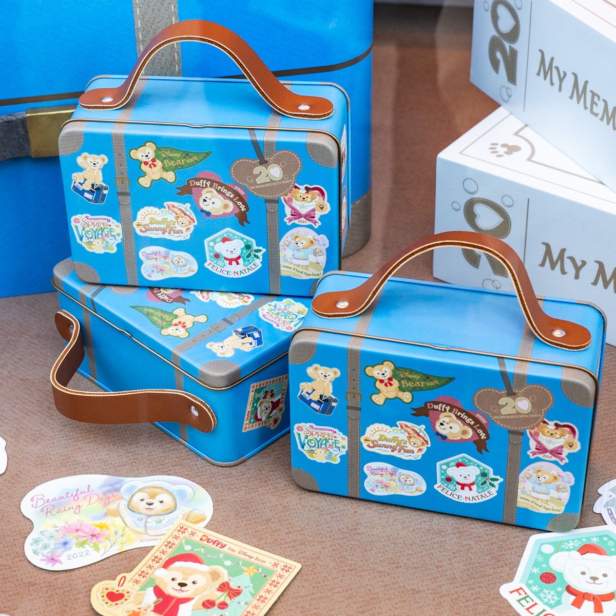 ダッフィーとの思い出が蘇る20年間のアートがつまったグッズ！ 東京