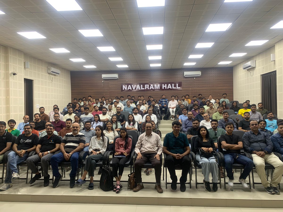 growffic's tweet photo. Last month, Growffic’s Founder, @BoniSatani, conducted an in-depth "SEO Masterclass" at TiE Surat.    

The 2-hour session brought together founders and SEO professionals who weren’t looking for shortcuts but wanted clarity on how SEO is evolving and what actually works today. https://t.co/UYgZlzAPdt