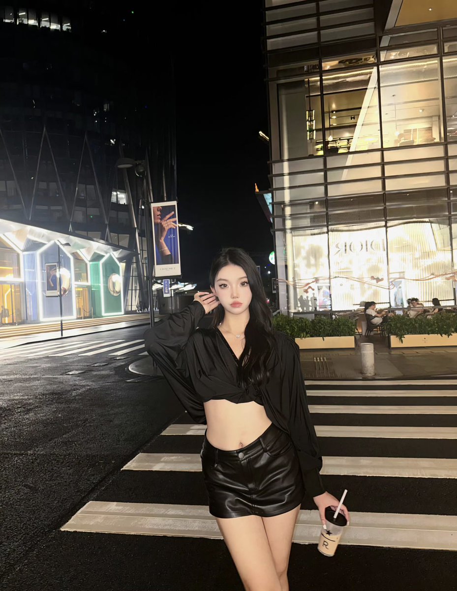 吃不饱的颖 tweet media