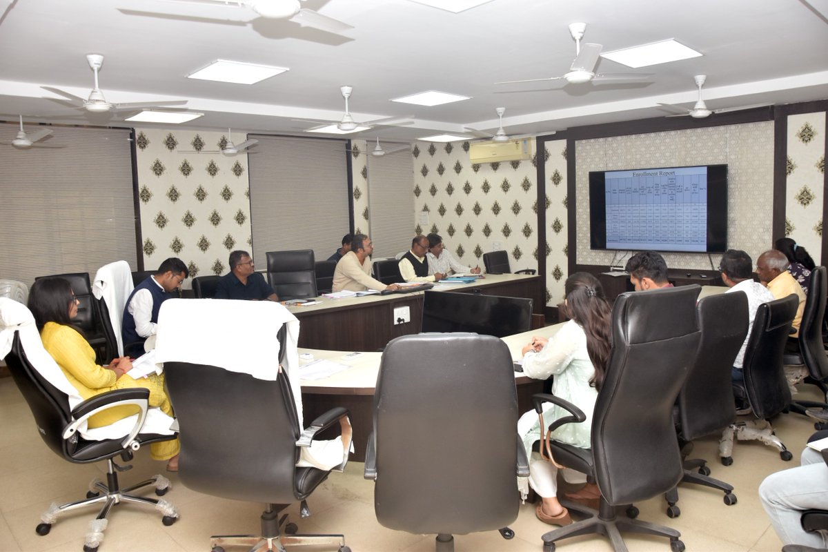 Collector Chhotaudepur tweet media