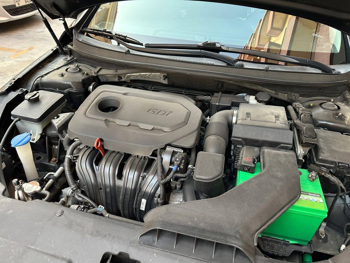 DekingTips's tweet image. Well‑maintained Hyundai Sonata 2019 Limited Sport.
• Engine: 2.4L• Mileage: (155k Miles)
• Condition: Very clean inside &amp;amp; out
• Touchscreen, Bluetooth, CarPlay/Android Auto • Rear camera + Wireless Mobile Charger 
• Keyless entry &amp;amp; push start
• Alloy wheels
Price —17M