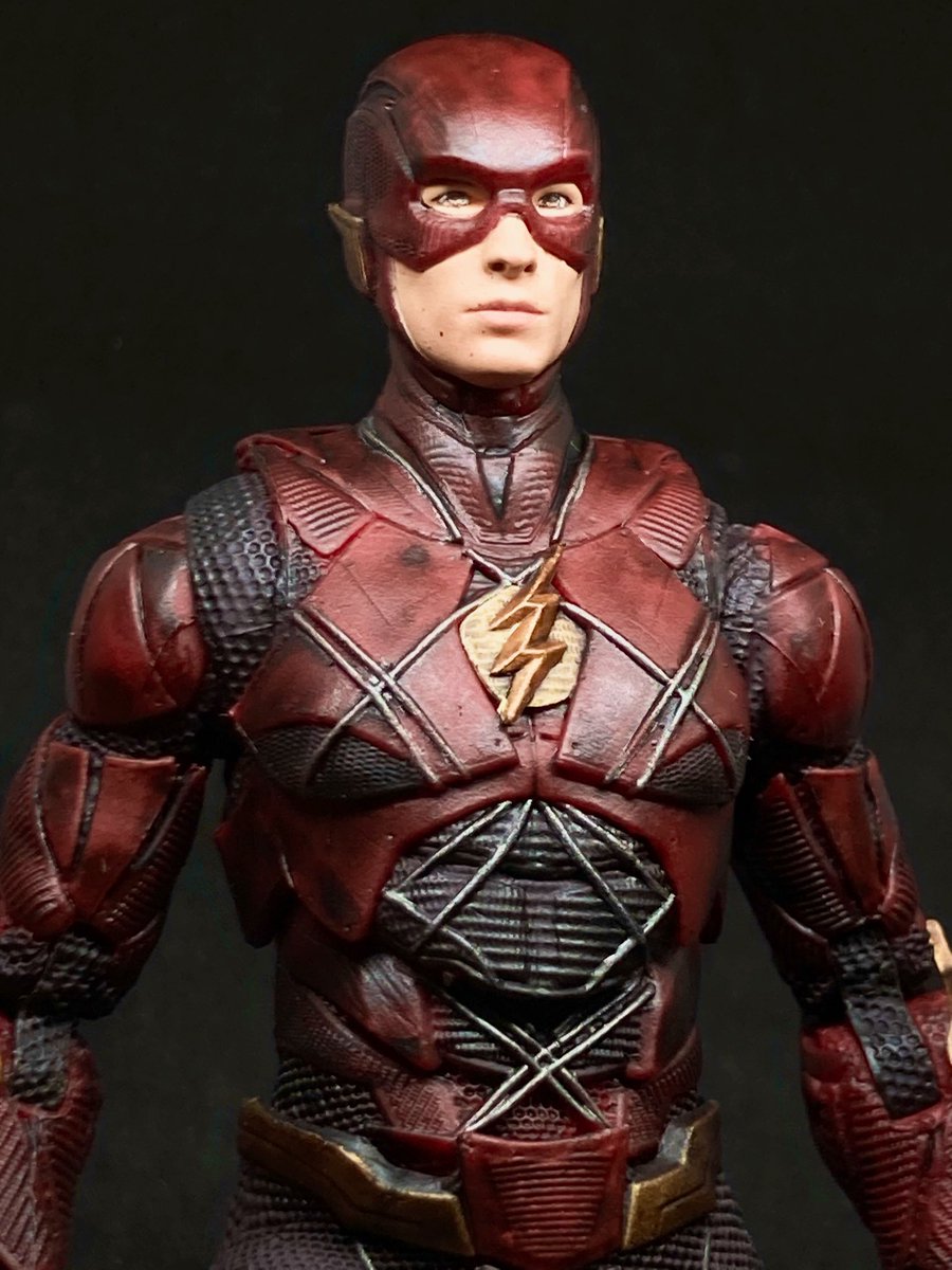 ss96394883's tweet image. ZSJLのフラッシュのコスチューム好き
#TheFlash #dcmultiverse #JusticeLeague