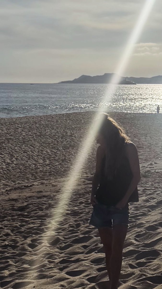 El 🌊 y ella 😍😍😍 <a href="/Anahi/">Anahi</a> ❤️❤️