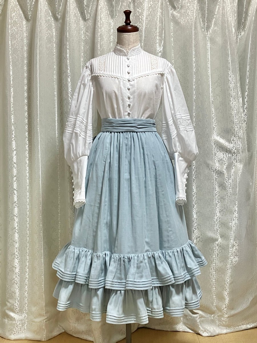 ars_magnifica's tweet photo. 裾ピンタック3本ずつver. https://t.co/8dfh6pCUU8