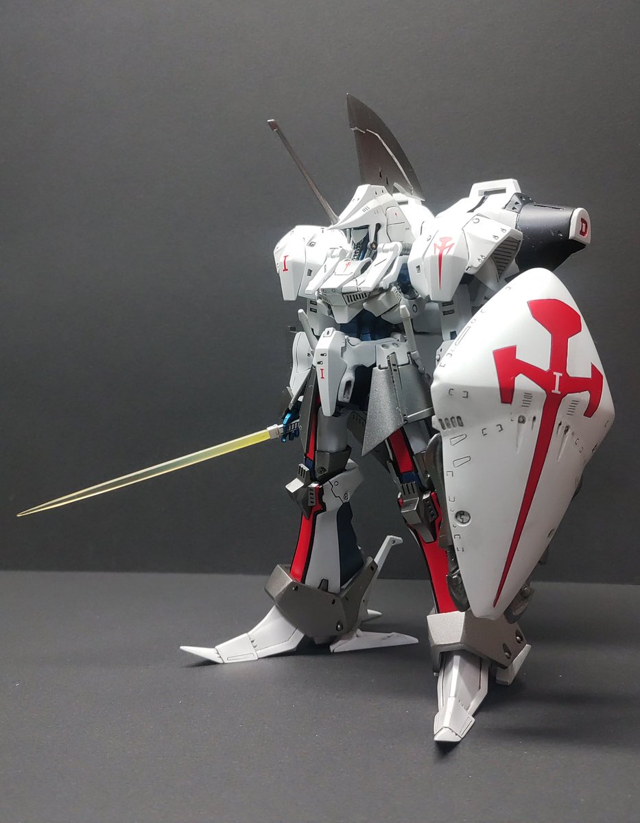 Dink0330's tweet image. WAVE 1/144 レッドミラージュ
初期ver.
チョットだけ写真を撮りました😊