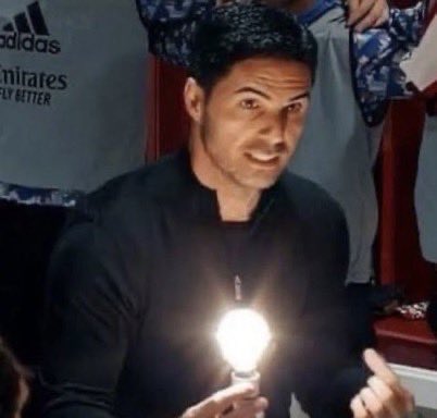 Lea_EFC's tweet image. 🔵 Liam Rosenior    🔴 Mikel Arteta
Day 1 at Chelsea       Day 2,206 at Arsenal
Money Spent: £0     Money spent: £1B
🤝 Prem titles: 0      🤝 Prem titles: 0
🤝 EFL Cups: 0         🤝 EFL Cups: 0
🤝 UCL trophies: 0  🤝 UCL trophies: 0