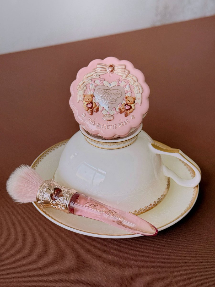 スウィーティーベアからのギフトがケーキよりも甘い🎀🧸 #フラワー