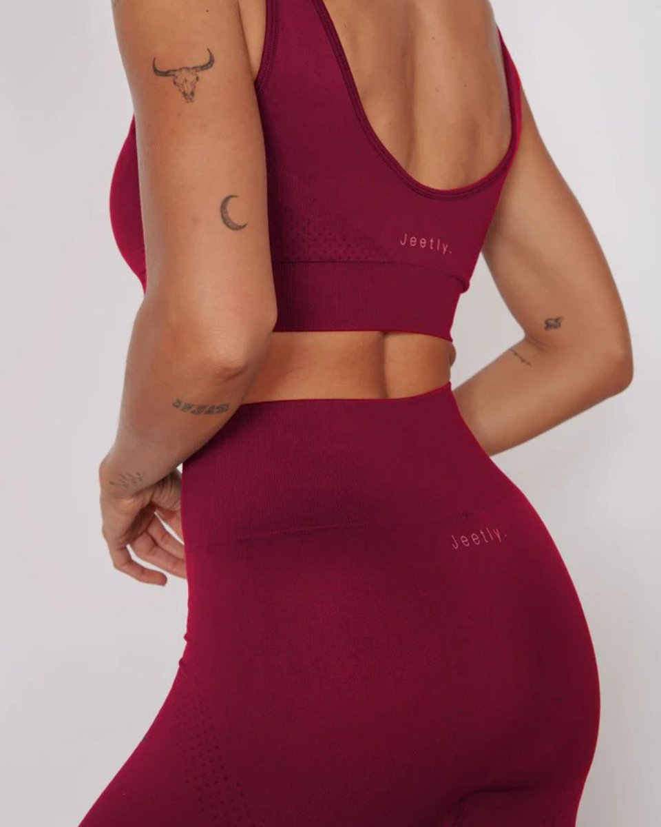 jeetlypetite's tweet image. 2026 looks good on you. ✨ Precise fit. Maximum performance. Our activewear is here to level up your movement. Shop the collection on our website.
Jeetly.com

#Athleisure #AthleisureWear #GymWear #GymKit #Activewear