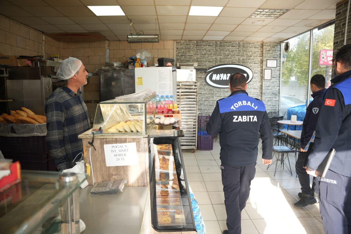 Gönül rahatlığıyla alışveriş yapabilmeniz için zabıta ekiplerimiz her gün sahada. Rafları, ürünleri, son kullanma tarihlerini tek tek kontrol ediyoruz. Alışveriş yaptığınız gıdaların güvenliği ve en önemlisi sizlerin sağlığı için denetimlerimiz aralıksız sürüyor. 

Siz de son