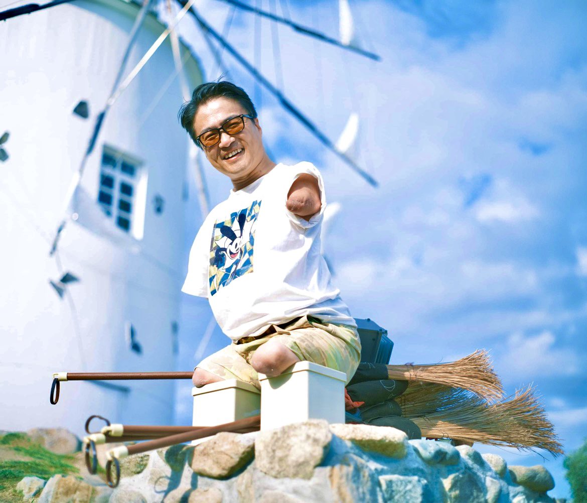 ねえ、<a href="/grok/">Grok</a> この写真の人物をダルマにして！