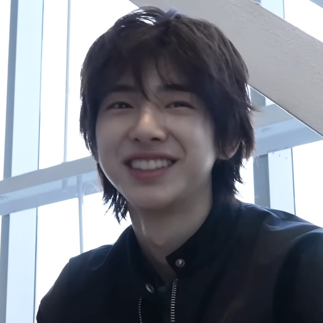 juhoontwt's tweet image. the cutest little smiley angel 🥹