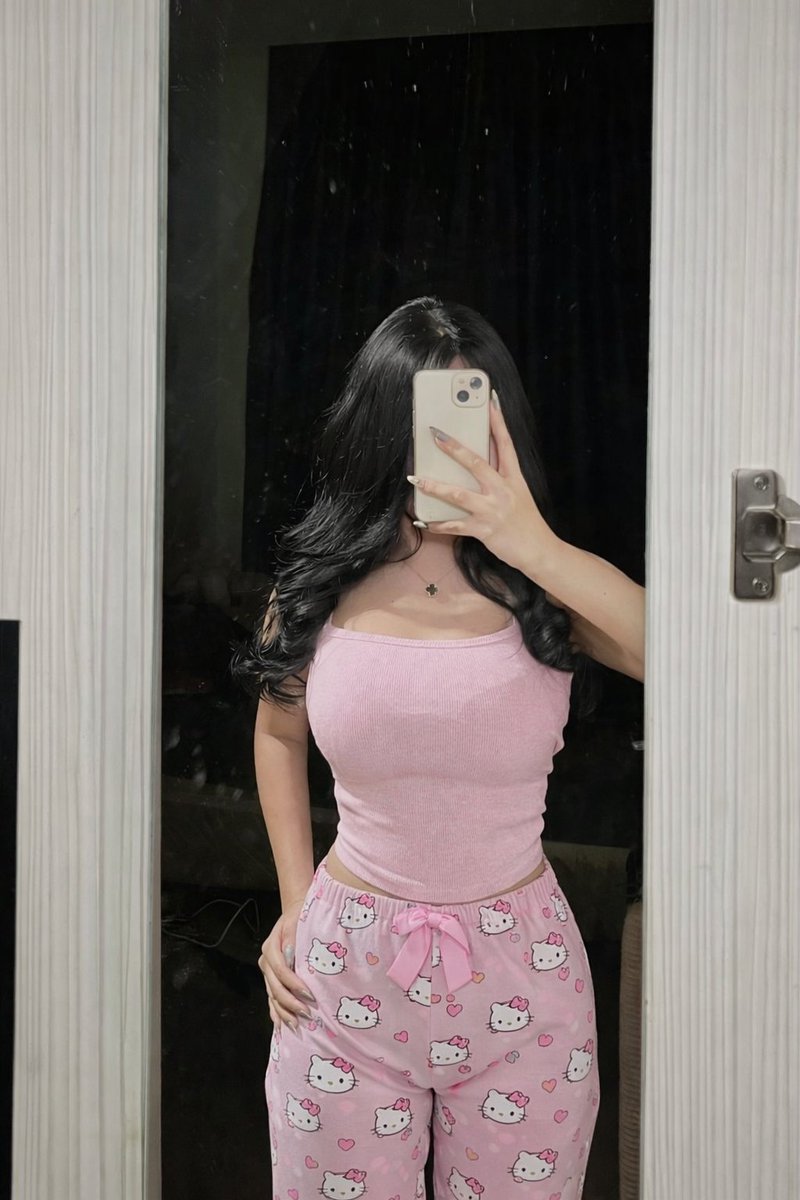 april_lia tweet media