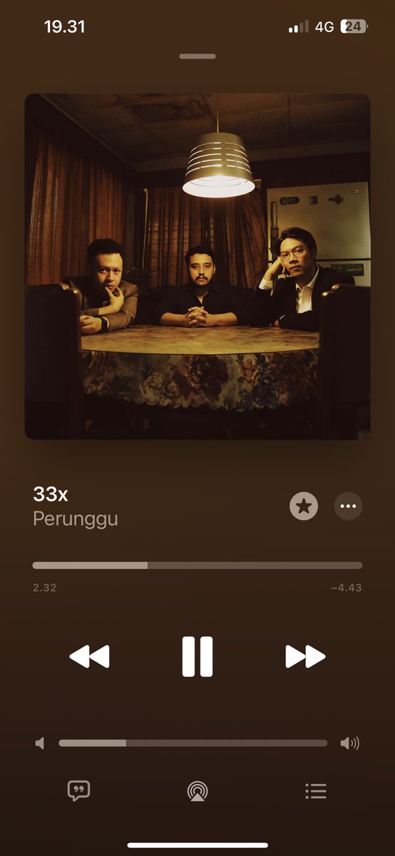 Somethinc4u's tweet photo. @wonpillembang benarπ«°π» #bandkeren https://t.co/L0oUOYuvkI