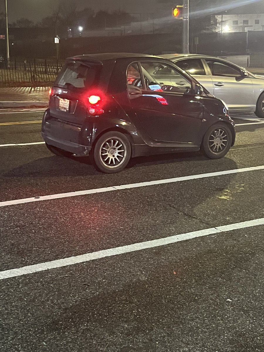 dakotadelaneyyy's tweet image. why the Uber just try come pick me up in this 😭😂 I told bro I’ll walk