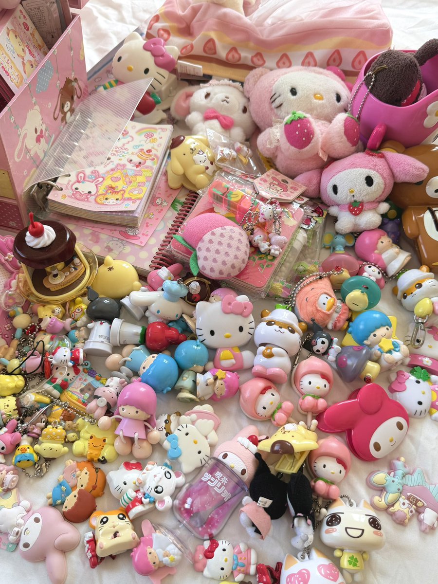 brookien0v's tweet image. I’m just a girl 🎀