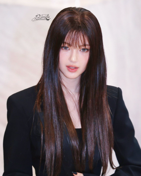 AboutMusicYT's tweet image. MrBeast reacts to NewJeans fans asking him to help Danielle amid her legal battle with ADOR.

"What do I need to do?"