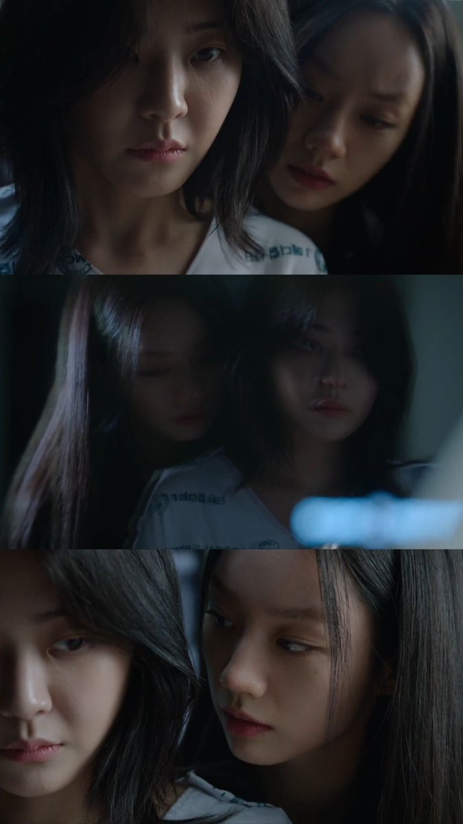 я не могу поверить, что люди реально выбирают смотреть «жаркое соперничество», когда у нас буквально есть «дружеское соперничество» с прекрасными актрисами и даже каким-то сюжетом