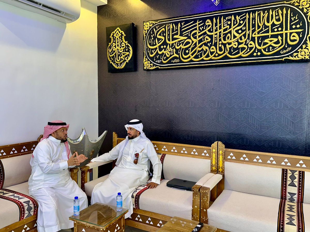 SBL_Assoc's tweet photo. في زيارةٍ تجسّد مد جسور التعاون بين مؤسسات القطاع الثالث زار عضو مجلس إدارة جمعية سبل الأهلية أ. بندر بن سهيل الثبيتي جمعية إكرام عابريّ السبيل "مكارم" -فرع مكة- وذلك لبحث الشراكات والتعاون بين الجمعيتين مستقبلًا لخدمة الحجاج والمعتمرين.

@makarem_ad 
#جمعية_سُبل https://t.co/oOBpTrKt8l