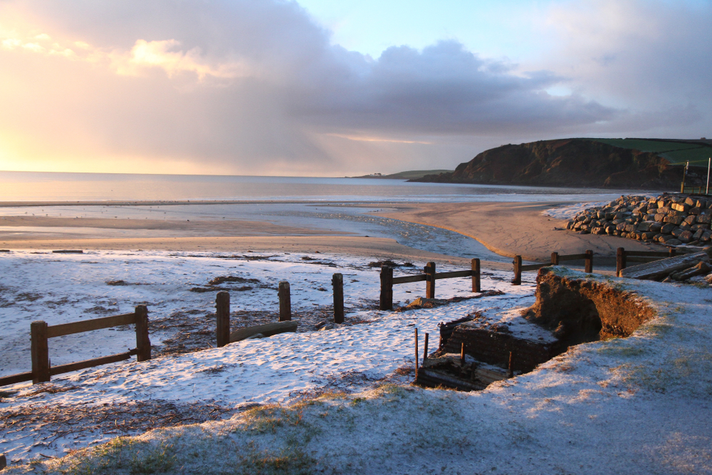 Cornwall is fabulous year-round! January is a hidden gem after the holiday rush. Discover 7 reasons to visit this month! ow.ly/A0gI50XQnQG