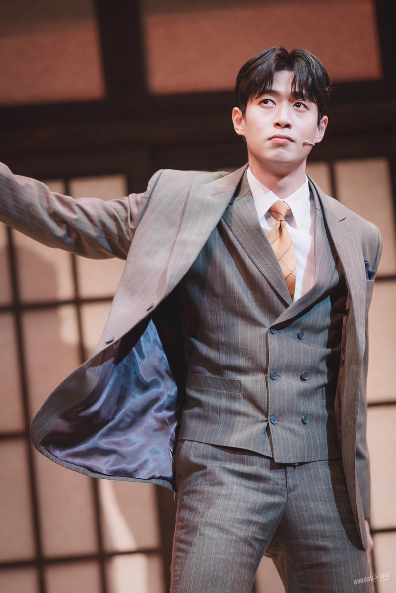 HeyreyP's tweet image. 251220 밤 팬레터 커튼콜
김수남 #장민수