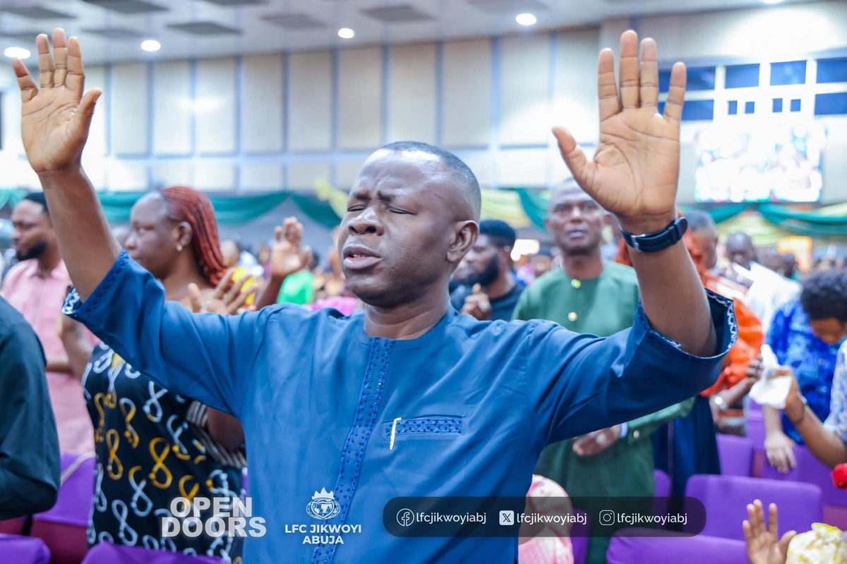 lfcjikwoyiabj's tweet photo. Nothing will stop your advancement this year. At your return from the 21 days of prayer and fasting, your fame shall spread abroad, obstacles will give way for you, in Jesus Amen, Amen!!!
#opendoors2026
#lfcjikwoyiabuja
#FirstSundayService
#PropheticEntranceService
#Prayer https://t.co/vWbHGNGayT