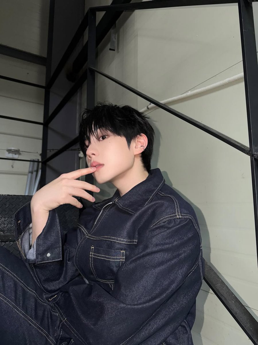 4/5) ── .✦ #ELAST #엘라스트 #エラスト #WONJUN #원준 #ウォンジュン