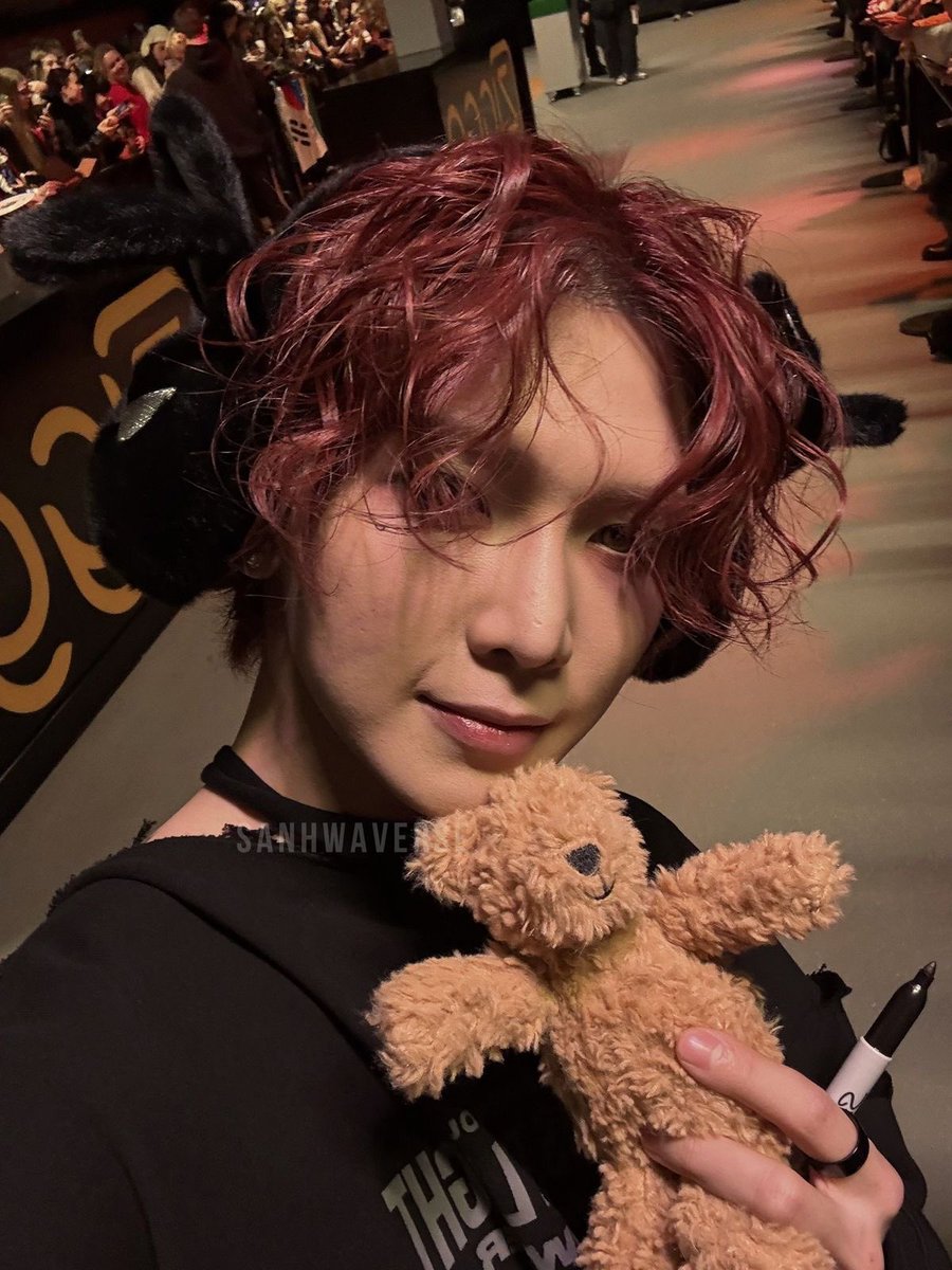 stream.love.bomb✩°。⋆ tweet media