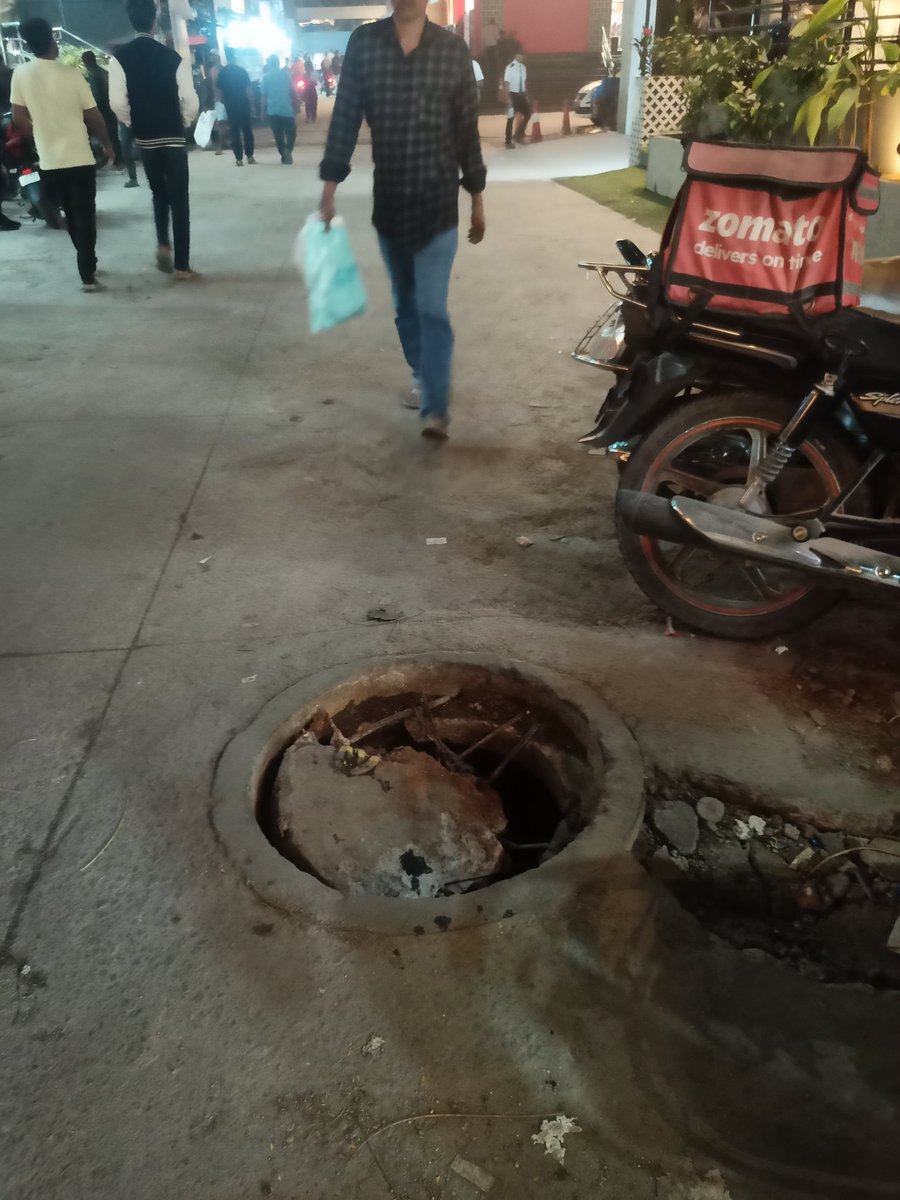 tejslm's tweet photo. This has been the state of this manhole for a few weeks now, not fixed yet.

Just imagine if someone accidentally runs over it.

@GHMCOnline @CommissionrGHMC Can you please take a quick action on it.

Location: Gowlidoddy, Financial District (17.426120, 78.329251) https://t.co/lbBh2aDoGx