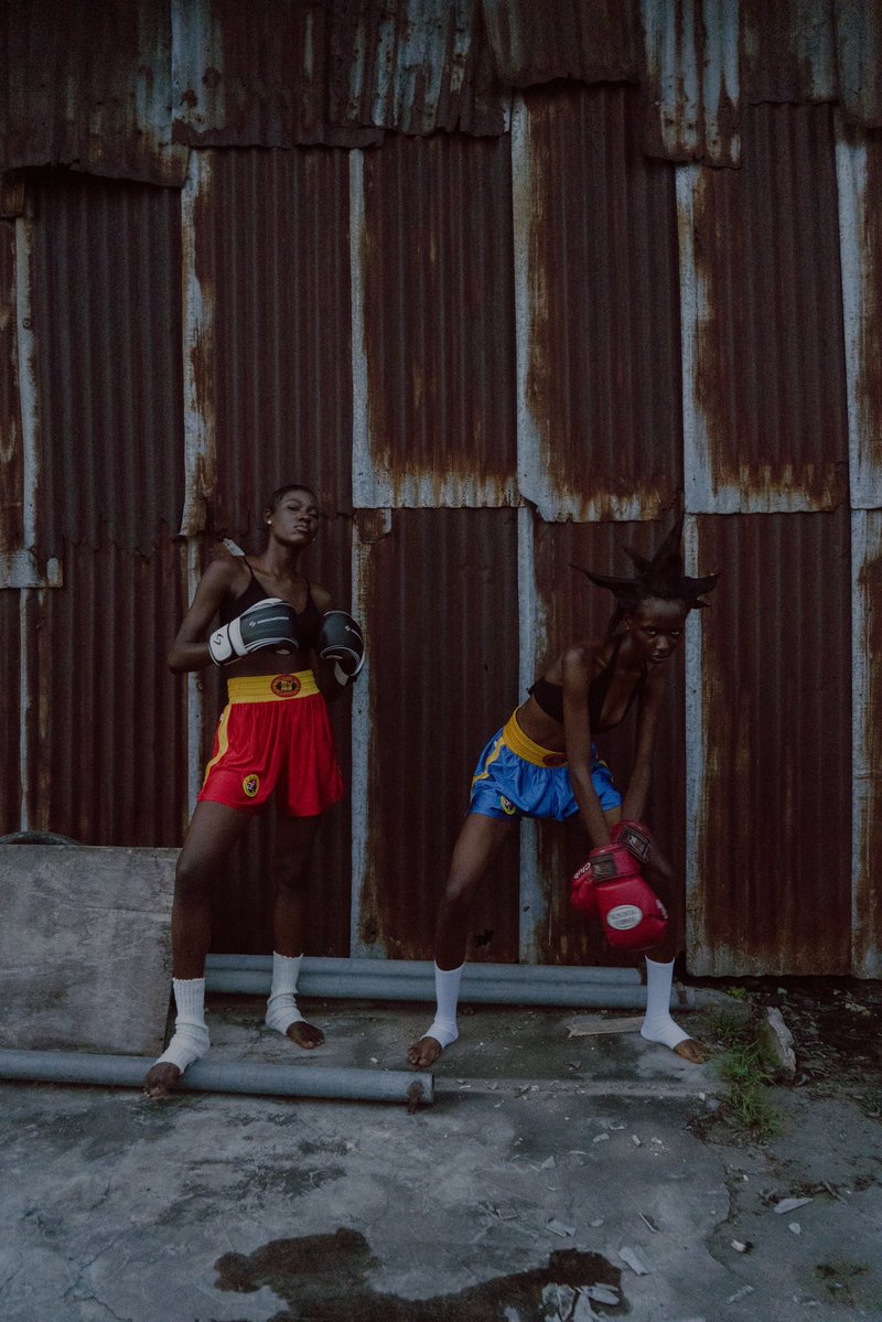 Sweggyblvckboi's tweet image. Rusty walls. Bare feet. Unbreakable spirit.
Photographed by me