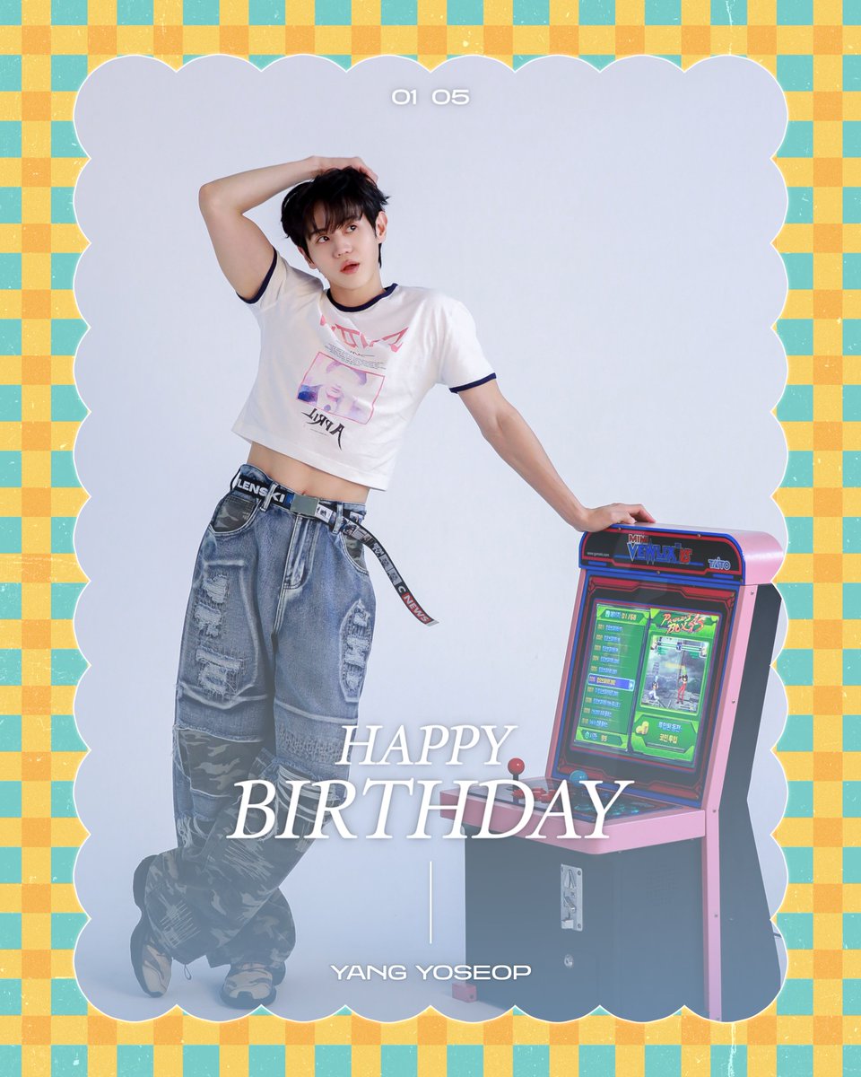 Highlight_AUent's tweet image. 💛 HAPPY YOSEOP DAY 💛

고요하게 쌓인 차가운 공기 속에서도 작은 기대 하나쯤은 남겨두고 싶은 날!
새해의 온기가 조금씩 스며드는 이 겨울이 주는 유일한 설렘,
하이라이트 양요섭 님의 생일을 축하합니다:)

#해피요섭데이 #HAPPY_YS_DAY
#하이라이트 #HIGHLIGHT
#비스트 #BEAST
#양요섭…