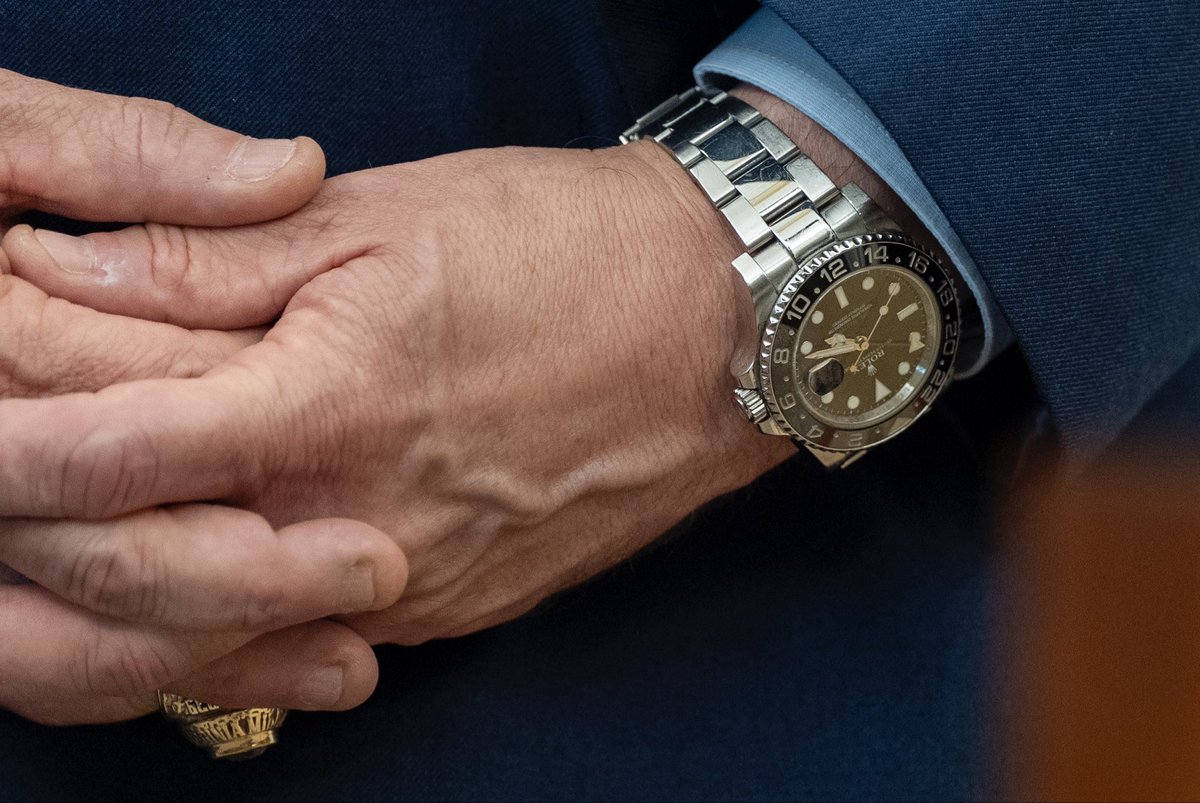 watchesofespion's tweet image. CJCS General “Razin” Caine wearing a Rolex GMT-Master II in the makeshift situation room during “Operation Absolute Resolve.” Worn alongside a class ring from Virginia Military Institute, Caine’s Rolex appears to be the reference 116710LN.