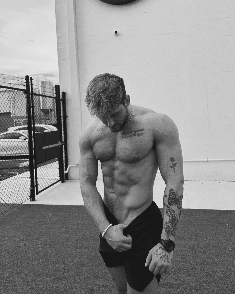 LiveForEnzo's tweet image. He can participate. #SeductiveSunday