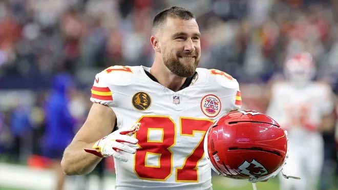 The_Daily_Chief's tweet image. 🚨 JUST 2 DAYS LEFT 🚨

Travis Kelce is STILL leading the #WPMOYChallenge, but it’s not over yet 👀🔥

Voting is easy ⬇️
🔁 RT this post = 1 vote

Let’s finish strong, Chiefs Kingdom ❤️

#WPMOYChallenge + @tkelce