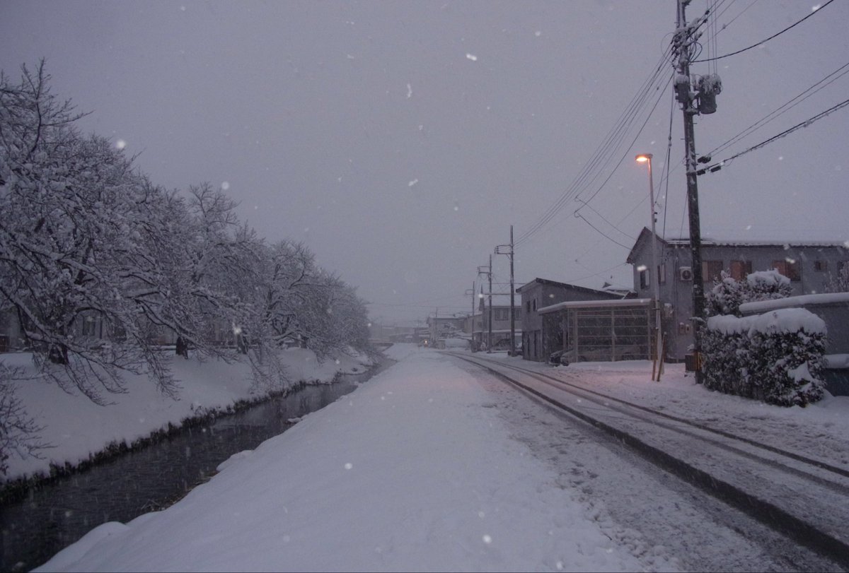 agi1838062's tweet image. 