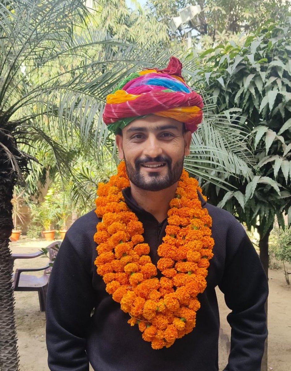राजस्थान एकीकृत शिक्षक महासंघ  का #प्रदेशाध्यक्ष बनाए जाने पर <a href="/JATbera1/">Bhera ram</a> भाई को बहुत बहुत शुभकामनाएं 🎉उम्मीद है कि शिक्षा कर्मी और पैराटीसर  का मुद्दा उठाया जाए सभी संविदा शिक्षकों को भी उनका हक नियमितीकरण दिलाएंगे , सभी संविदा शिक्षक आभारी रहेंगे <a href="/JATbera1/">Bhera ram</a>
