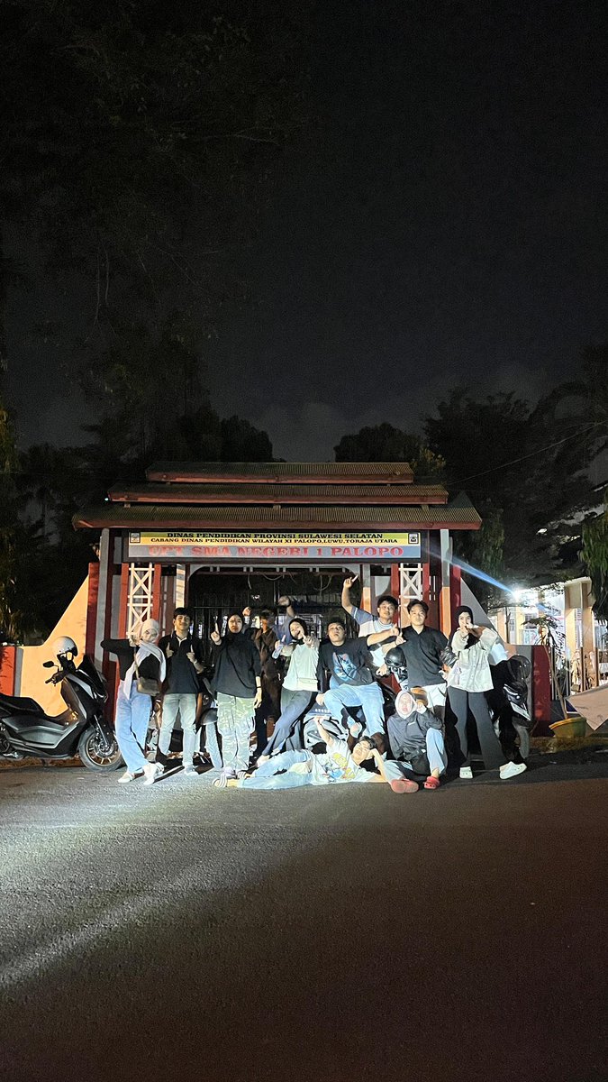 Ray fhrezy. tweet media