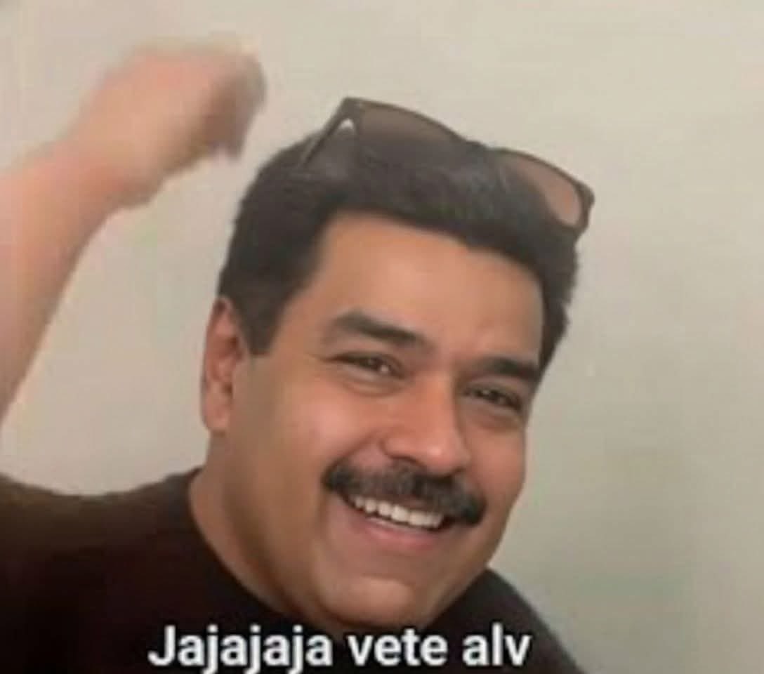 chemapunk's tweet image. Ahora salen con que ser anti-intervención no es ser pro-Maduro y viceversa… bola de pendejos