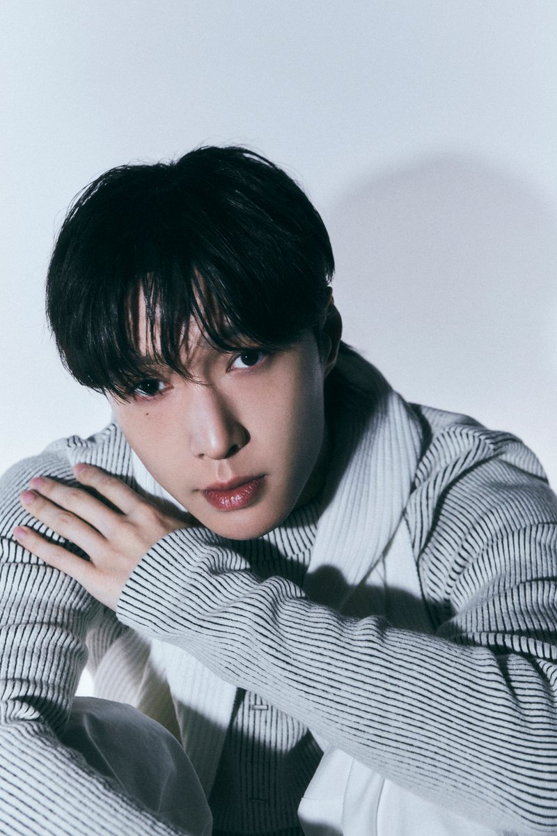 weareoneEXO's tweet image. Teaser Image - Cube 03

EXO 엑소 The 8th Album 【REVERXE】
➫ 2026.01.19 6PM (KST)

💿Pre-order
EXO.lnk.to/REVERXE

#EXO #엑소 #weareoneEXO
#REVERXE