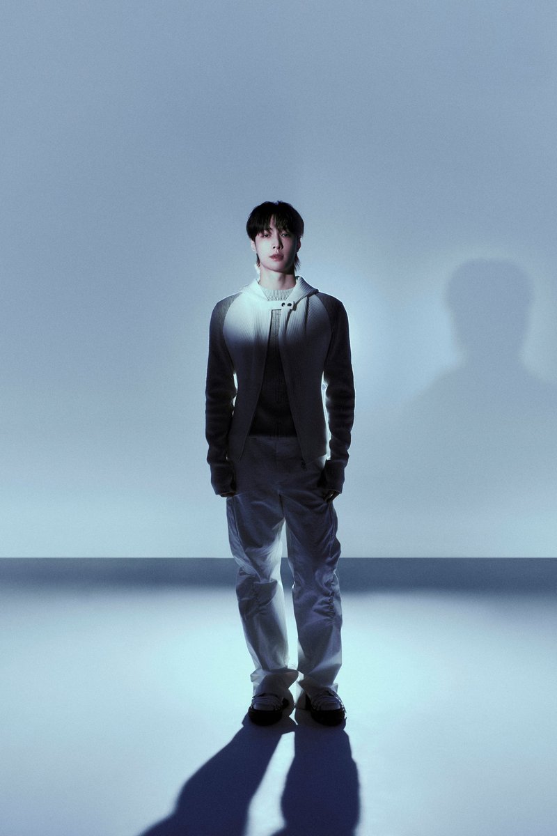 weareoneEXO's tweet image. Teaser Image - Cube 03

EXO 엑소 The 8th Album 【REVERXE】
➫ 2026.01.19 6PM (KST)

💿Pre-order
EXO.lnk.to/REVERXE

#EXO #엑소 #weareoneEXO
#REVERXE