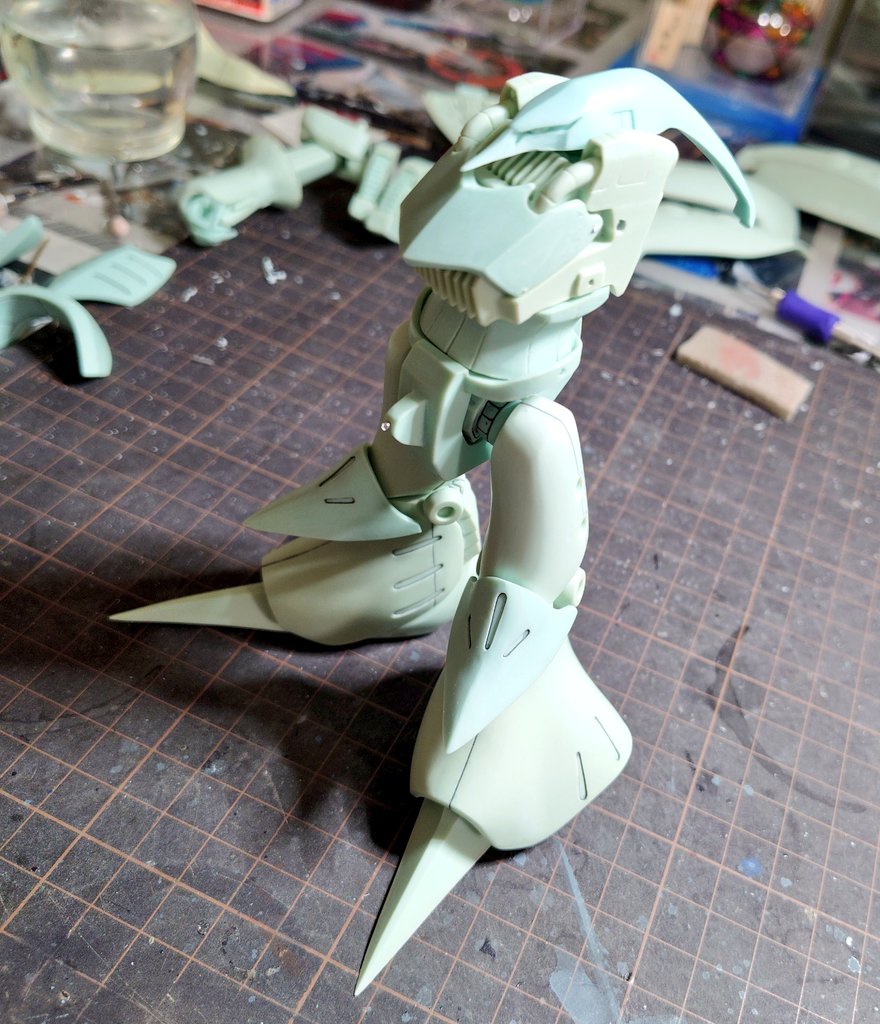 WSC3151's tweet image. 足の彫り終了。

立たせて見る。