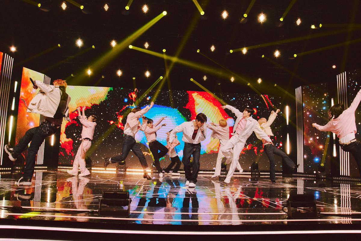 HYUN5UKCHOI's tweet photo. with MUSIC (@ntv_withmusic)  𝕏 UPDATE https://t.co/AbY9T2nkPc