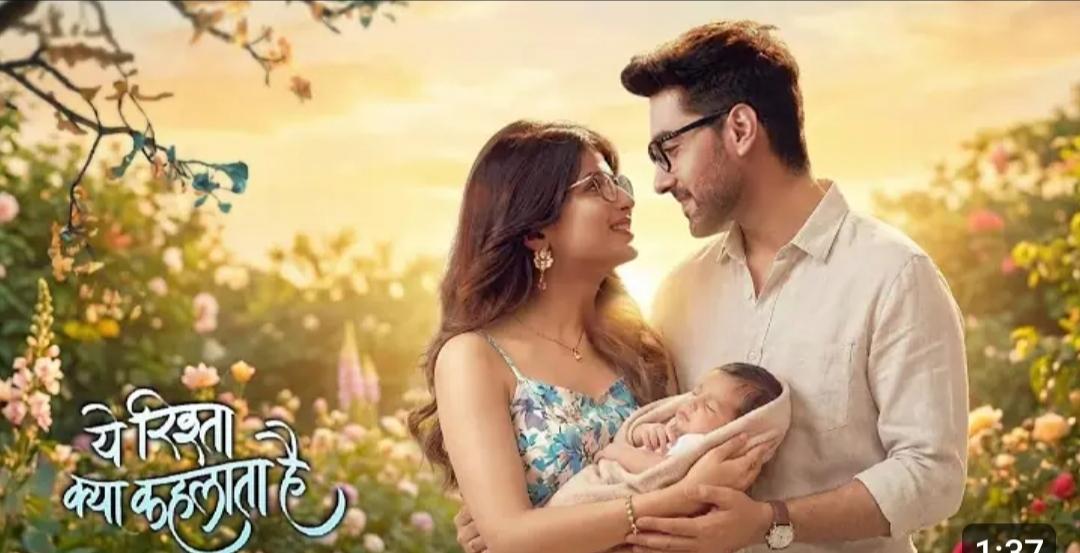 Chashmish parents ki chunnu saa aa gaya
Abhira chunnu ko lap mein leke eaise hee frock pehnte raho
#yrkkh